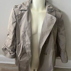 BURBERRY Trench coat
